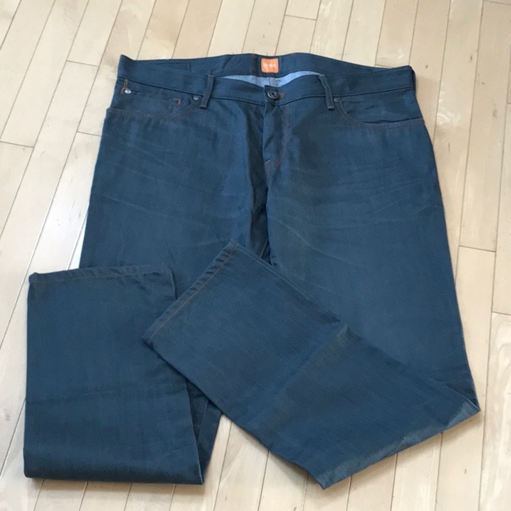 NWOT Men’s Hugo Boss Orange 24 Barcelona jeans straight zip fly reg fit- 38x 32